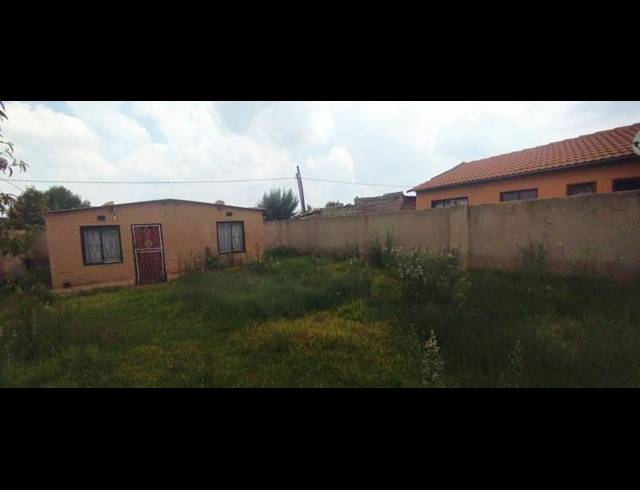 2 BEDROOM HOUSE FOR SALE IN DAVEYTON CENTRAL
